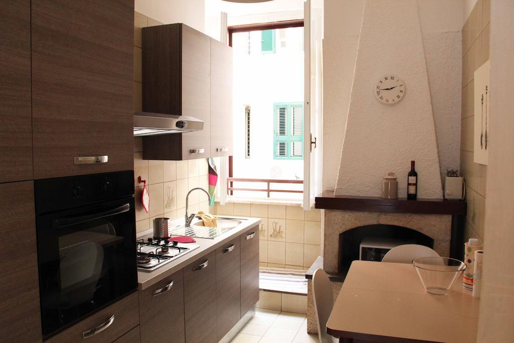 Luxury White House Rome Apartment Room photo