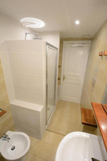 Luxury White House Rome Apartment Exterior photo